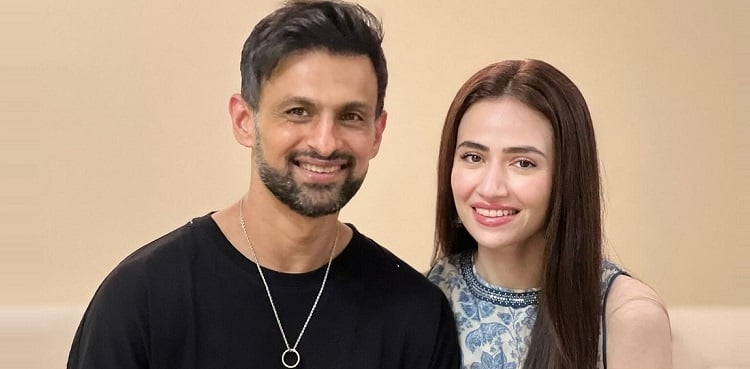 Shoaib Malik and Sana Javed's Eid pictures go viral