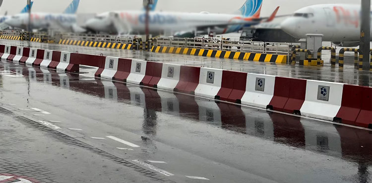 Heavy rain in UAE leads to cancellation of over 40 Pakistan flights
