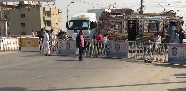 Karachi roads opened for traffic after Iranian president's departure