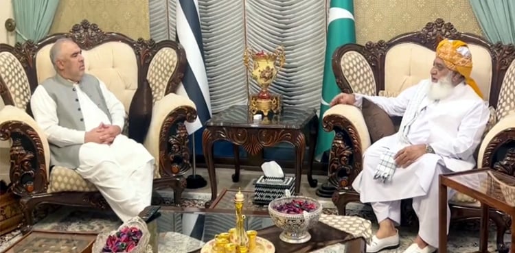 PTI opens up on chants against Fazlur Rehman in Pishin rally