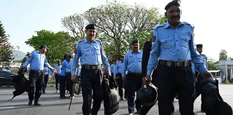 PTI rally: No accommodation in Islamabad hotels till Sept 9