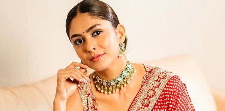 'I feel 2000 for a top is too much...': Mrunal Thakur spills her styling hacks without spending a fortune on clothes