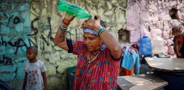 South Asia faces extreme weather with heatwave in India, cyclone in Bangladesh
