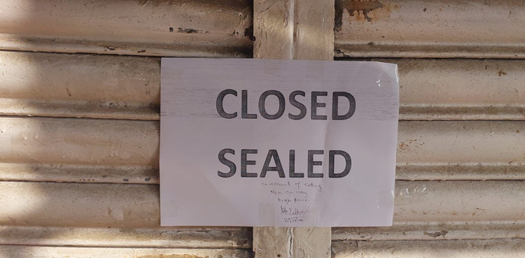 Three naan/roti tandoors sealed in Karachi