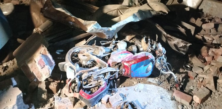 One killed in Raiwind factory explosion