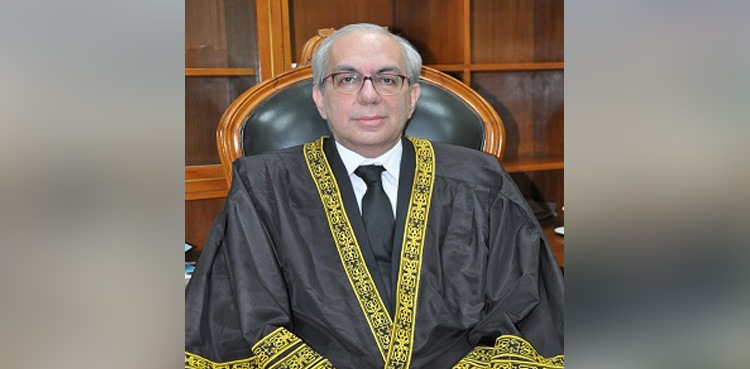 Justice Munib withdraws from SC bench hearing Article 63-A review plea