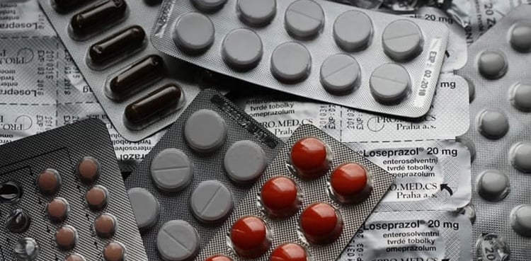 FIA busts gang selling govt-funded drugs in Peshawar