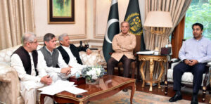 PM Shehbaz Sharif suspends PASSCO MD, GM procurement
