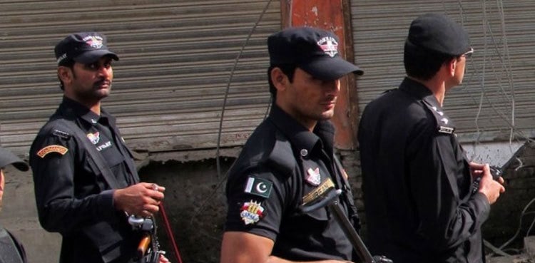 Two cops martyred as judges' squad attacked in DI Khan