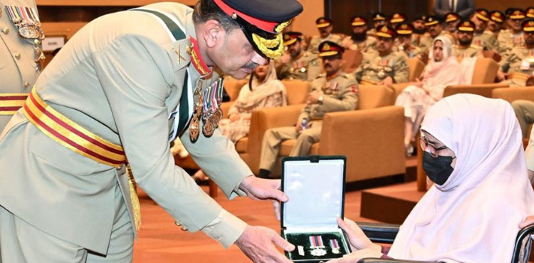 COAS Asim Munir confers military awards on Army Officer