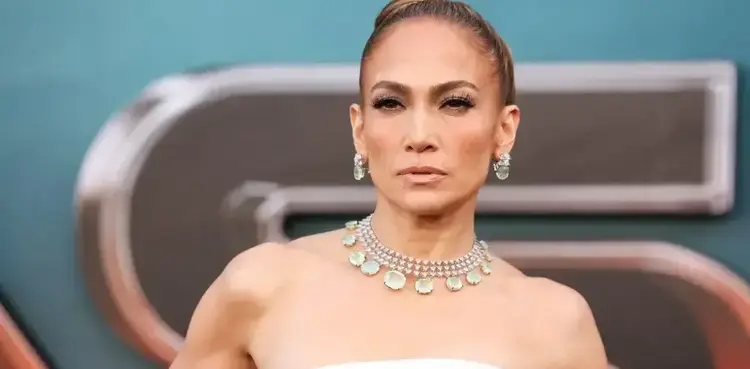 Jennifer Lopez arrives at Atlas premiere without Ben Affleck amid split rumours