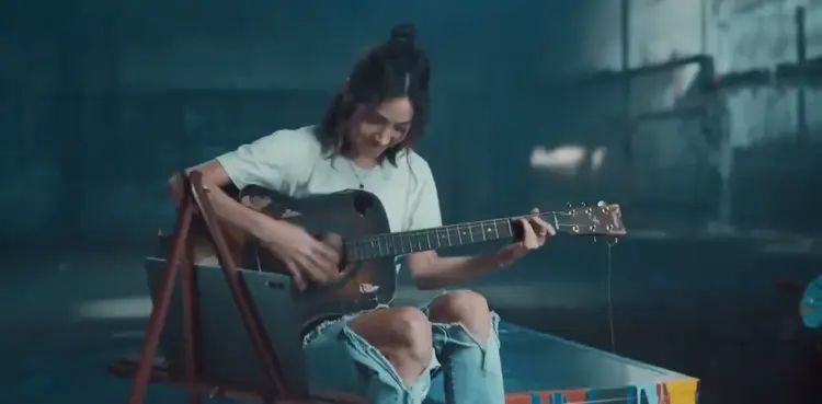 Samsung trolls Apple for 'Crush!' in Galaxy Tab S9 Ad