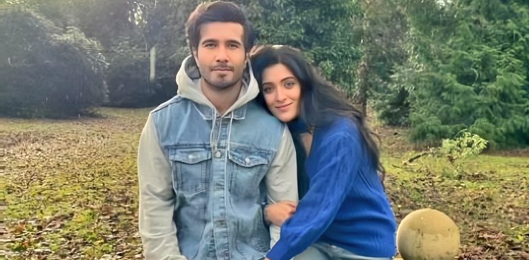 Geethika Tiwari's comment on Feroze Khan's picture goes viral!