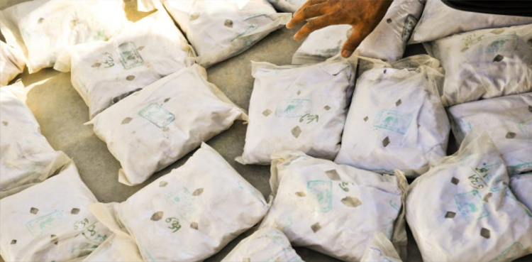 Karachi police foil milk smuggling attempt worth Rs3m