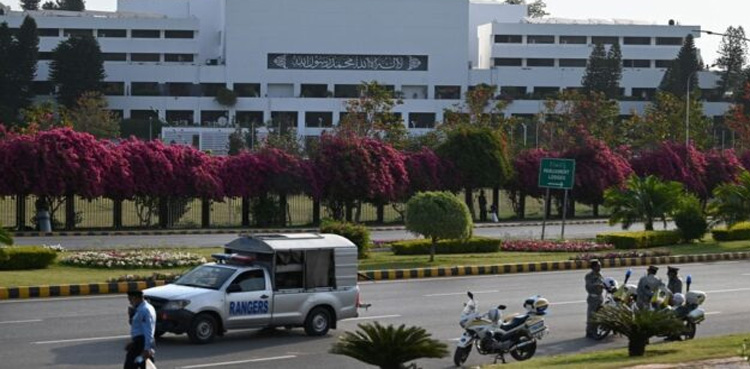 YouTubers entry 'banned' in Parliament House