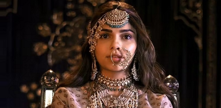 DYK: 'Heeramandi' star Sharmin Segal is married into THIS billionaire family of India