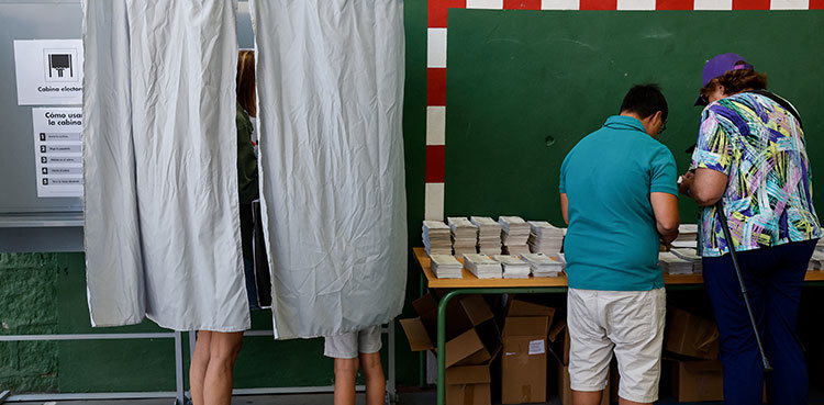 France, Germany lead far-right gains at European Union vote
