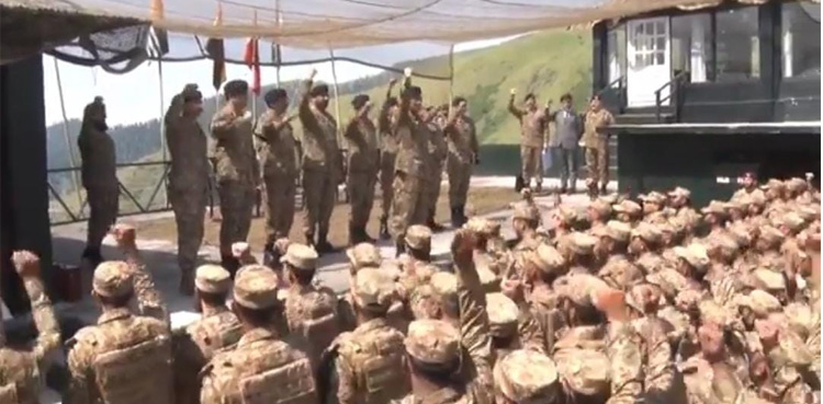 COAS Asim Munir spends Eid with troops at LoC