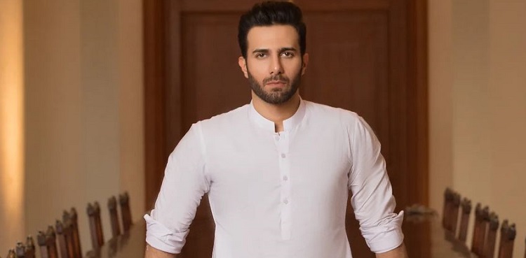 Emmad Irfani joins the star-studded cast of Fahad Mustafa's 'Kabhi Main Kabhi Tum'