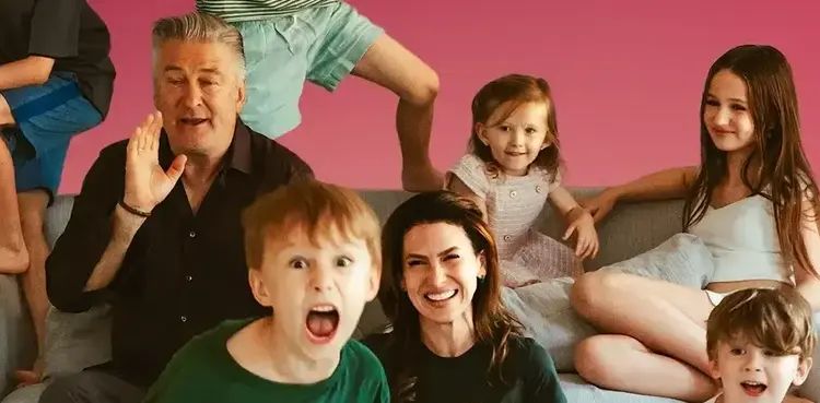 Alec Baldwin, wife announce reality show “The Baldwins”