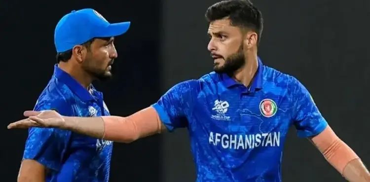 WATCH: Naveen-ul-Haq trolls Gulbadin Naib over fake "injury"