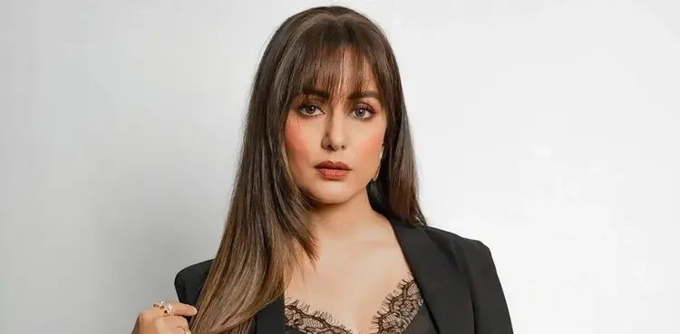 Actress Hina Khan reveals breast cancer diagnoses