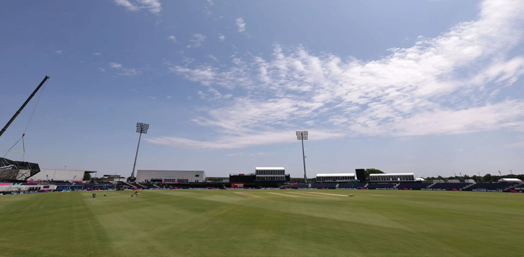 How many players can bat, bowl in T20 World Cup 2024 warm-up match?