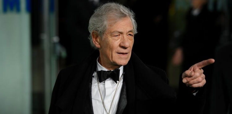 'Lord of the Rings' star McKellen hospitalised after stage fall