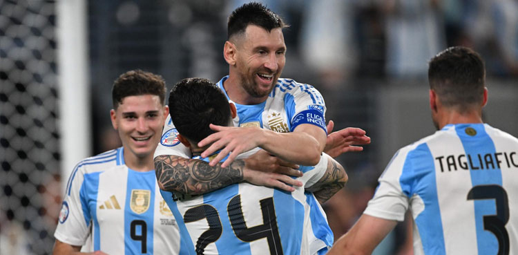 Messi says he is enjoying "last battles" for Argentina