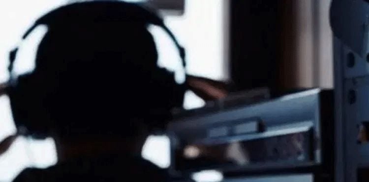 Govt's decision allowing phone tapping challenged in LHC