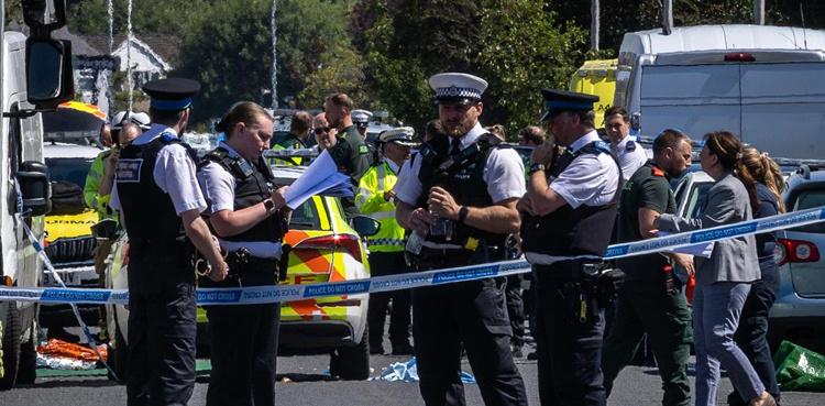 Police arrest man after eight individuals stabbed in UK