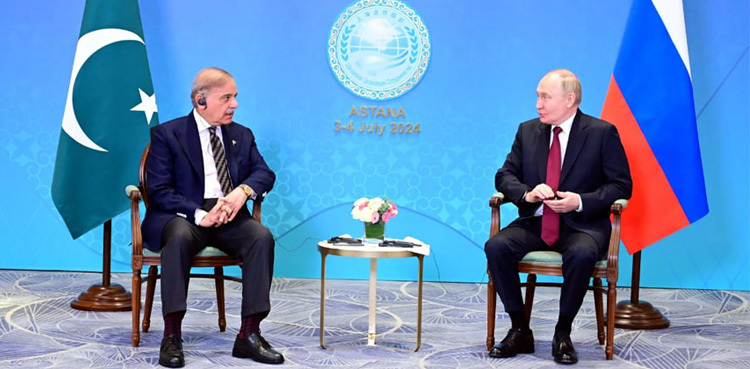 PM Shehbaz meets Putin; calls for expanding barter trade
