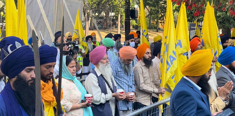 Gunman shot at Sikh leader outside Golden Temple in India