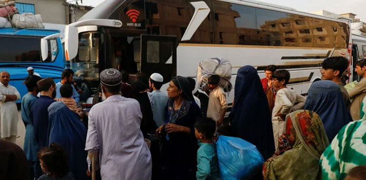 Cabinet approves 1-year extension in stay of registered Afghan refugees