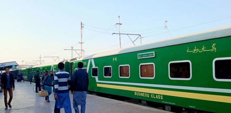 Pakistan Railways to outsource seven more trains to private sector