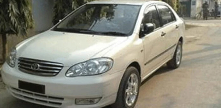 Police arrest 5 members of white corolla gang in Karachi