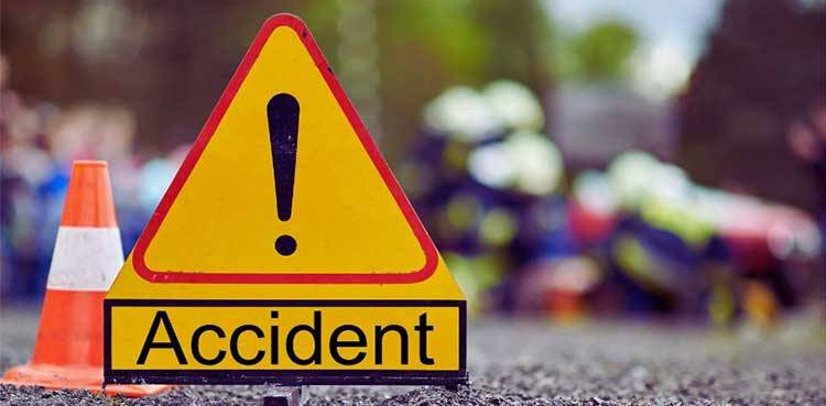 Six killed in bus-vehicle collision in Jhang