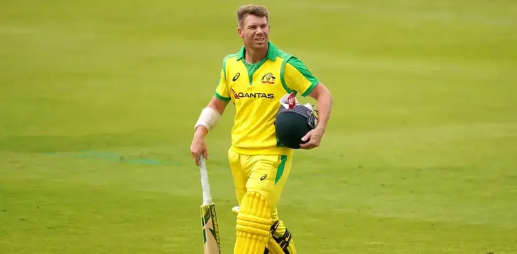 Warner keeps door open for Champions Trophy after retirement call