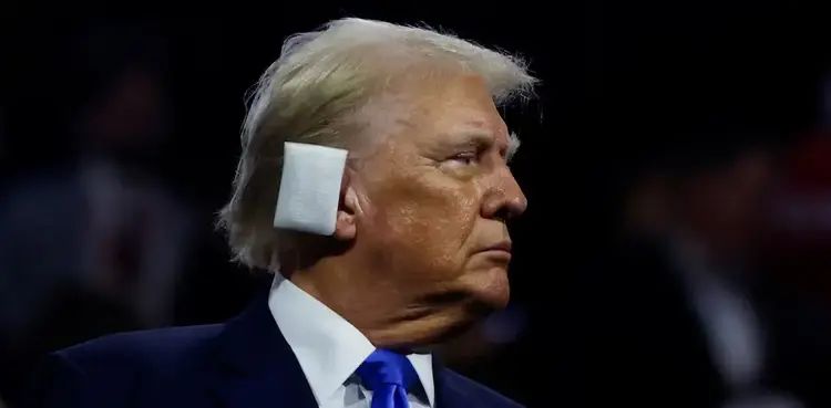 Shots fired near Donald Trump as he leaves Florida’s beach club