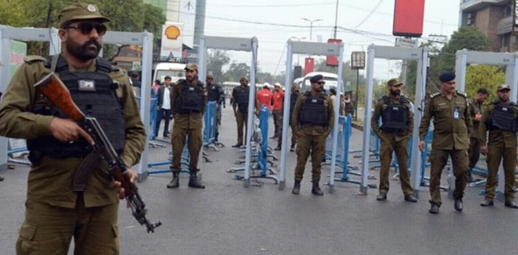 Security beefed up around imambargahs in Lahore
