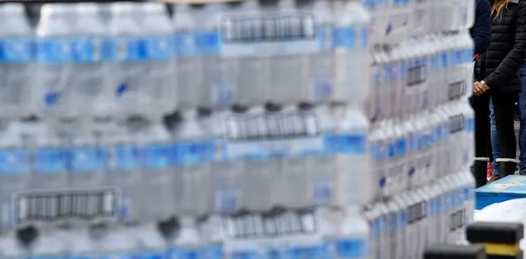 'Water companies must improve without big bill rises'