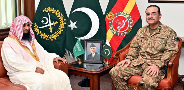Imam Masjid-e-Nabawi (PBUH) calls on COAS Asim Munir