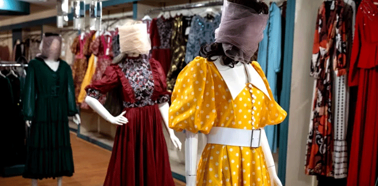 Faceless mannequins show off clothes in Afghanistan