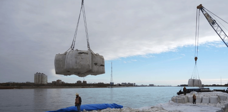 Russia-China first barter trade may come this autumn, sources say