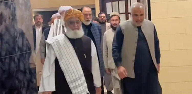 PTI delegation set to meet Fazalur Rehman