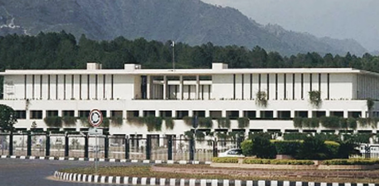 Govt promotes over 60 bureaucrats to grade 19