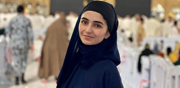 Actor Merub Ali performs Umrah