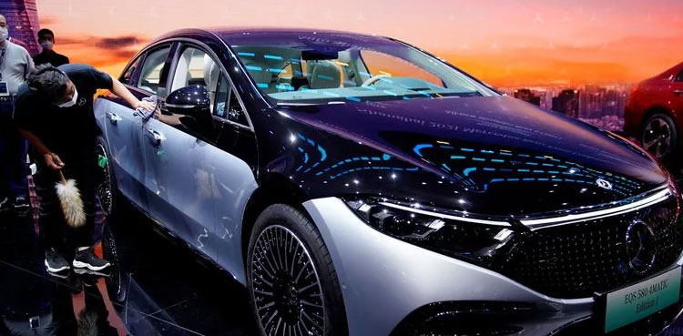 Mercedes-Benz sees more Indian buyers choosing EVs