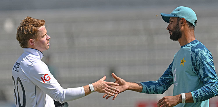 Historic low: Pakistan become first team to lose Test after scoring 550+ runs