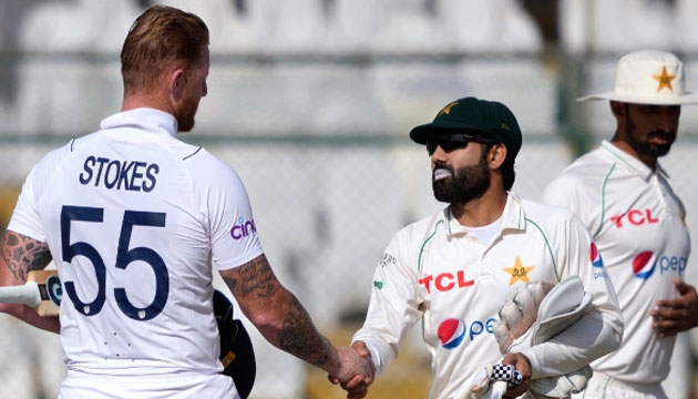 Four key match-ups in Pakistan-England Test series